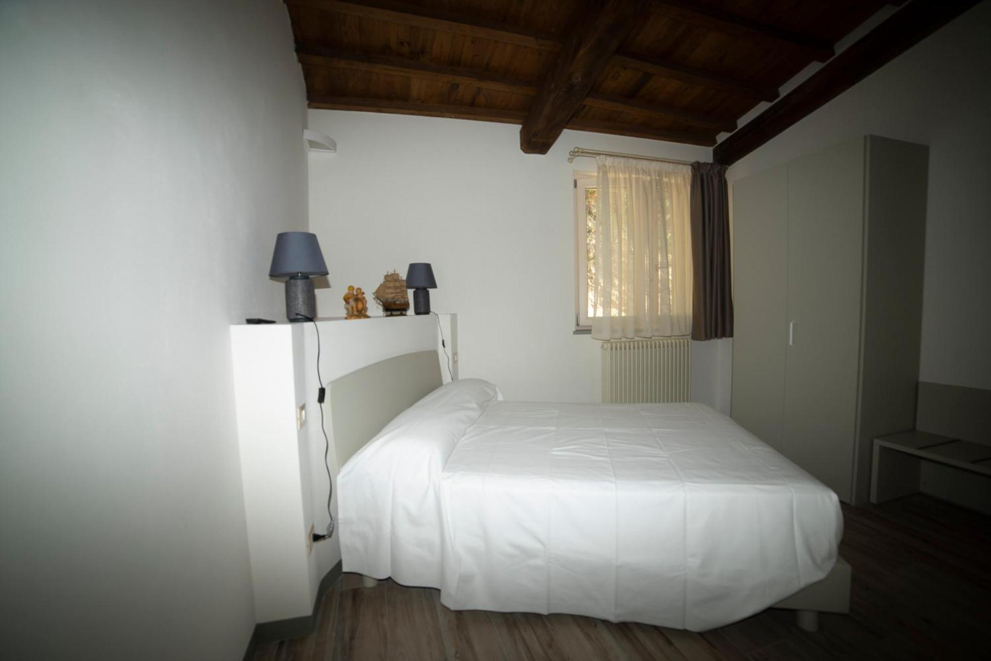Casa Vacanze Raggio Di Sole Grotte  Exteriör bild